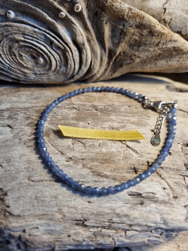 Safīra rokassprādze "Pārticībai" nr 1. Garums 19 cm ķēdīte 2 cm Bumbiņa 3 mm Viegla Dzeltena bantīte