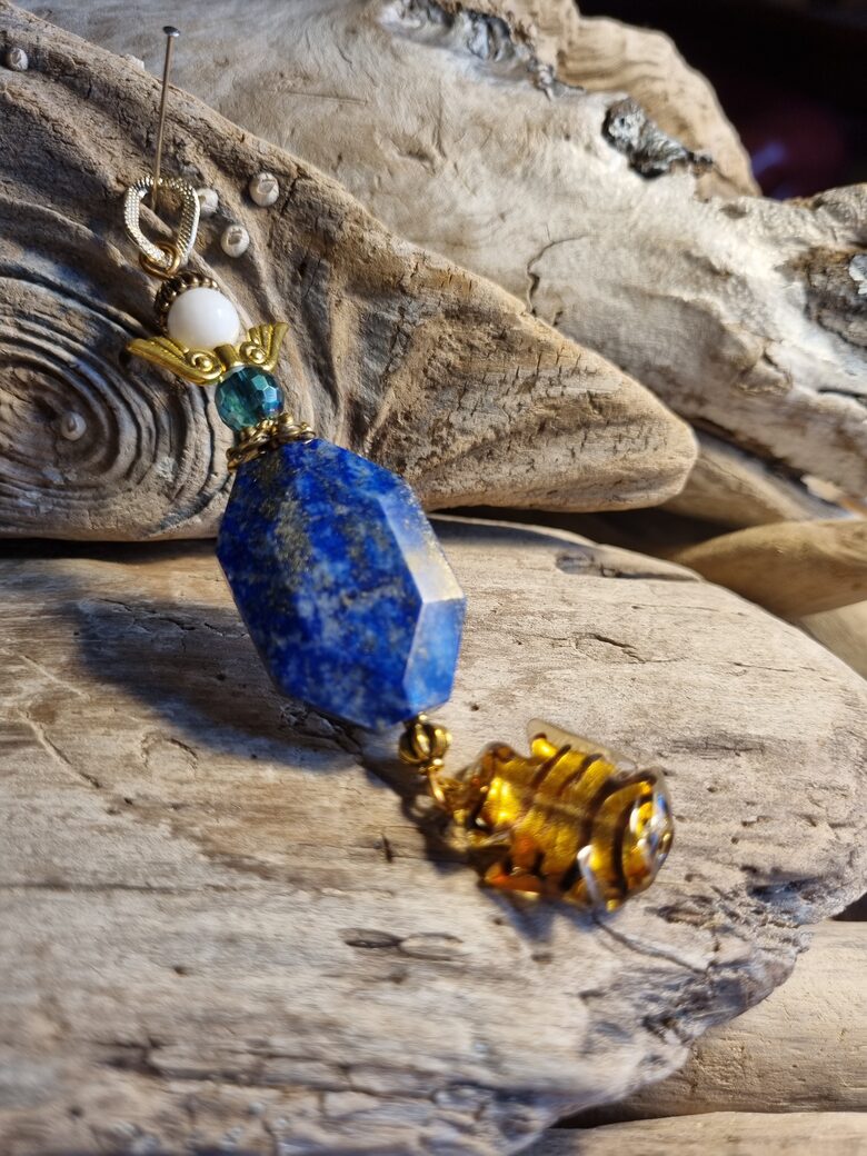 Liels lazurīta eņģelis priekšnama mājas vai dzīvokļa aizsardzībai Izmērs 11 x 2.5 cm