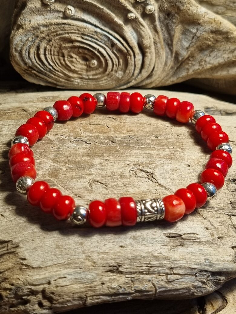 Koraļļu aproce "Vienmēr priecīgs" Garums 20 cm Sudraba krāsas metāls