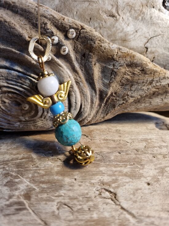 Tirkīza (imitācija) sargeņģelis mājai vai dzīvoklim Izmērs 6 x 1 cm