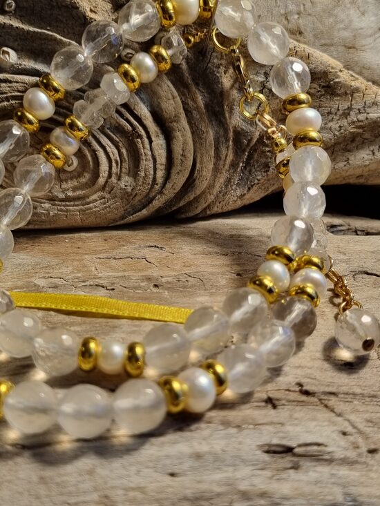 Kalnu kristāla krelles ar pērlēm "Mans ceļš" Garums 45 cm + zelta krāsas ķēdīte Bumbiņa 8 mm Dzeltena bantīte