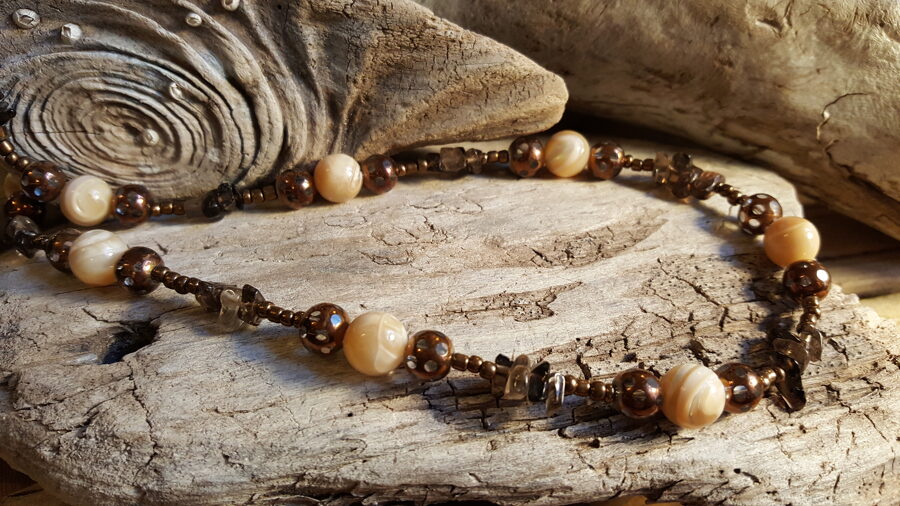 Krelles ar dūmkvarcu un perlamutru "Ļoti skaistas" Garums 50 cm