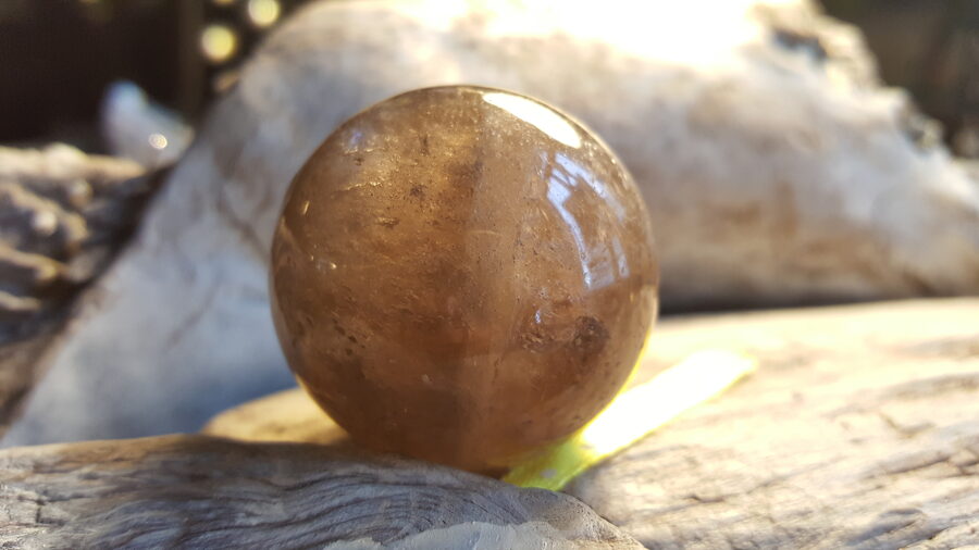 Dūmkvarca lode "Emocionāls miers" nr 1. Izmērs 4 cm Dzelteni raiba bantīte