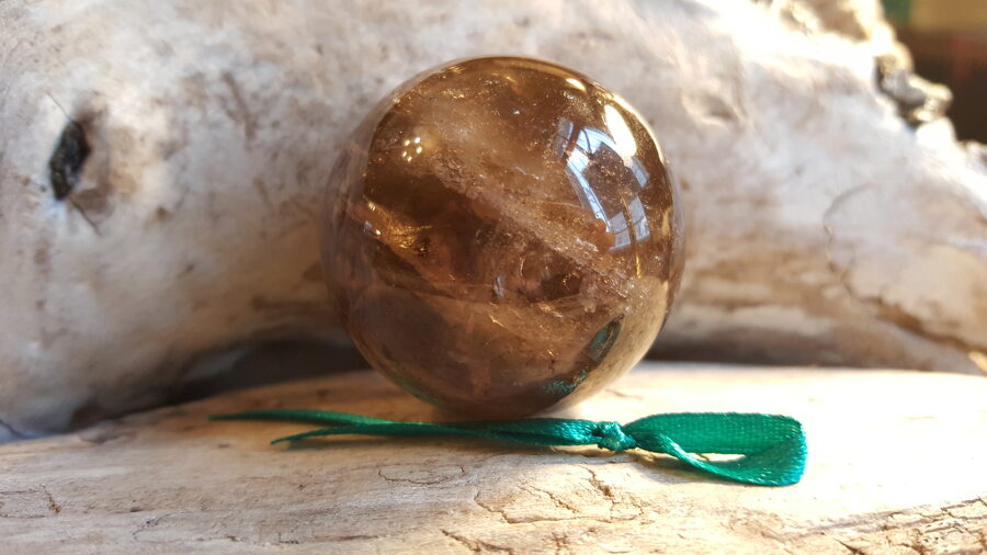 Dūmkvarca lode "Emocionāls miers" nr 2. Izmērs 4 cm Zaļa bantīte