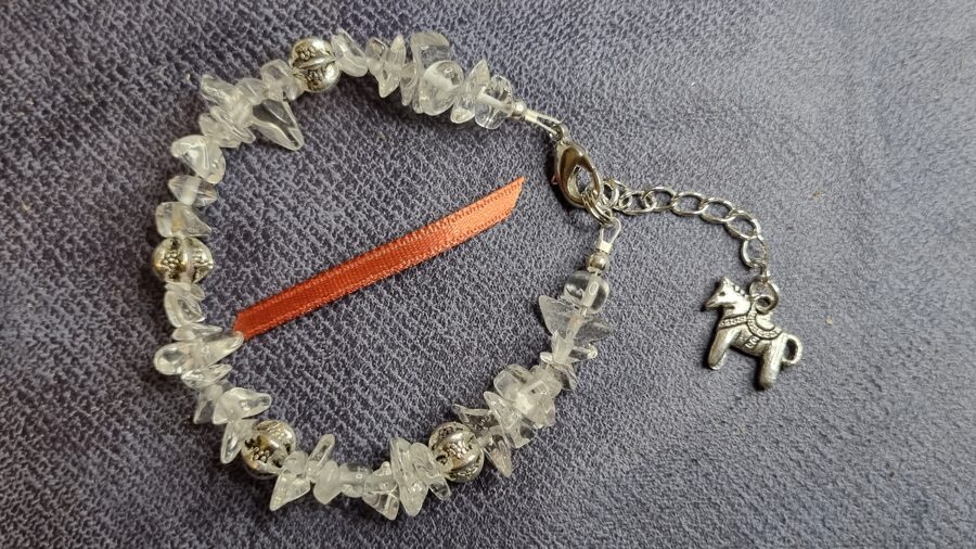 Kalnu kristāla rokassprādze "Mīļais zirdziņš" Izmērs 17 cm+ķēdīte Sudraba krāsā Oranža bantīte