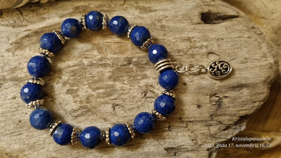 Lazurīta rokassprādze "Ovāla puķīte" Izmērs 17.5 cm 10 mm bumbiņas Sudraba krāsas metāls